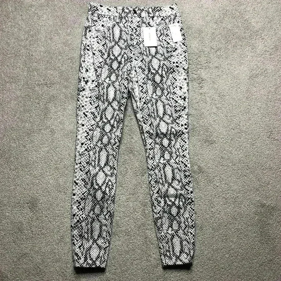 NWT Good American Animal Print Jeans - Picture 1 of 12